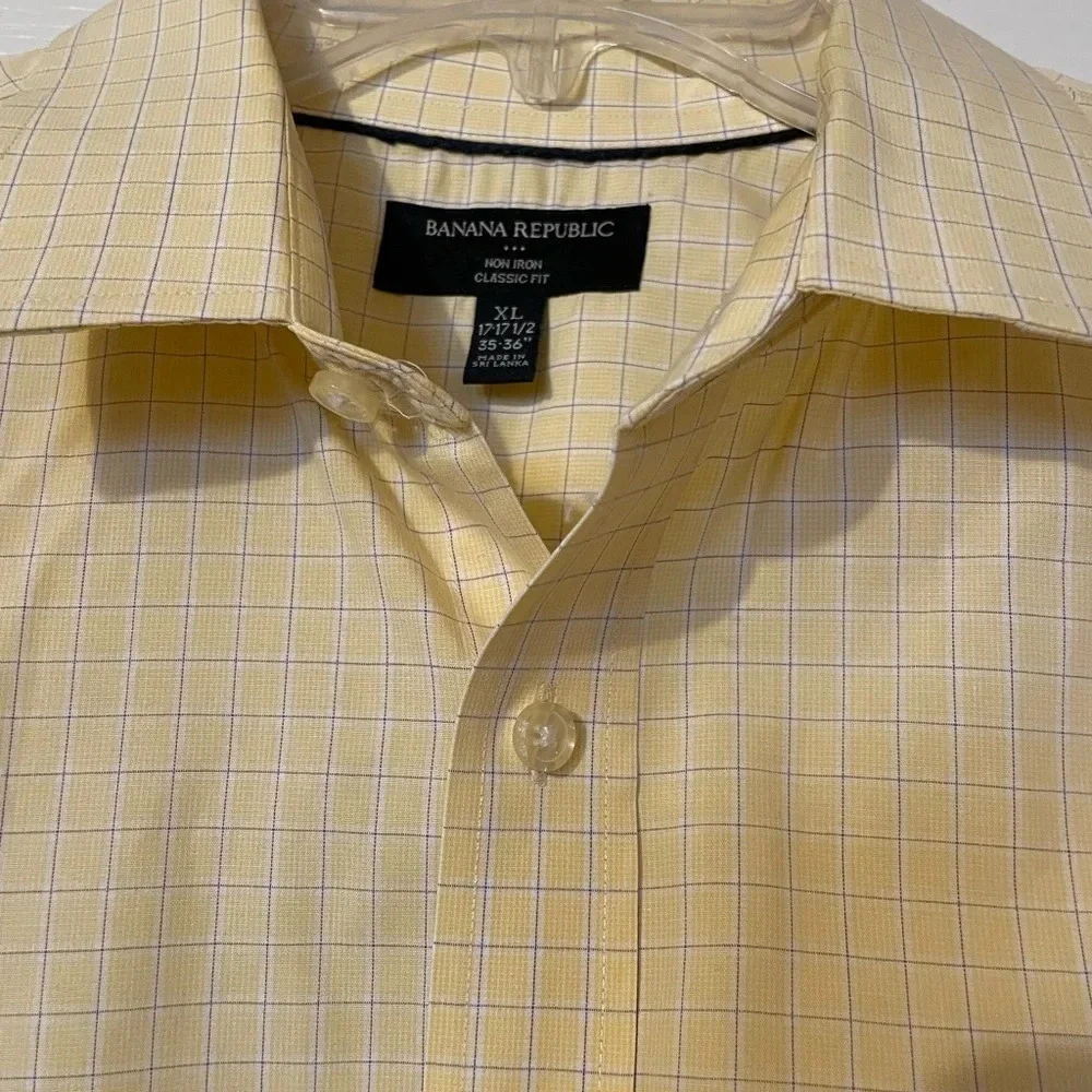 Banana Republic Mens Shirt Size XL Classic Fit Non Iron Long Sleeve Button Down